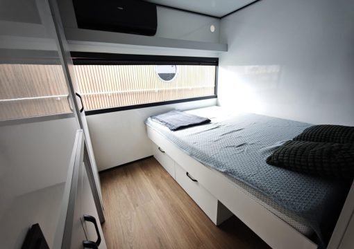Namelis nr. 6 Luxury. Reikalingos laivavedžio teisės Namelis nr. 6 Luxury. Reikalingos laivavedžio teisės