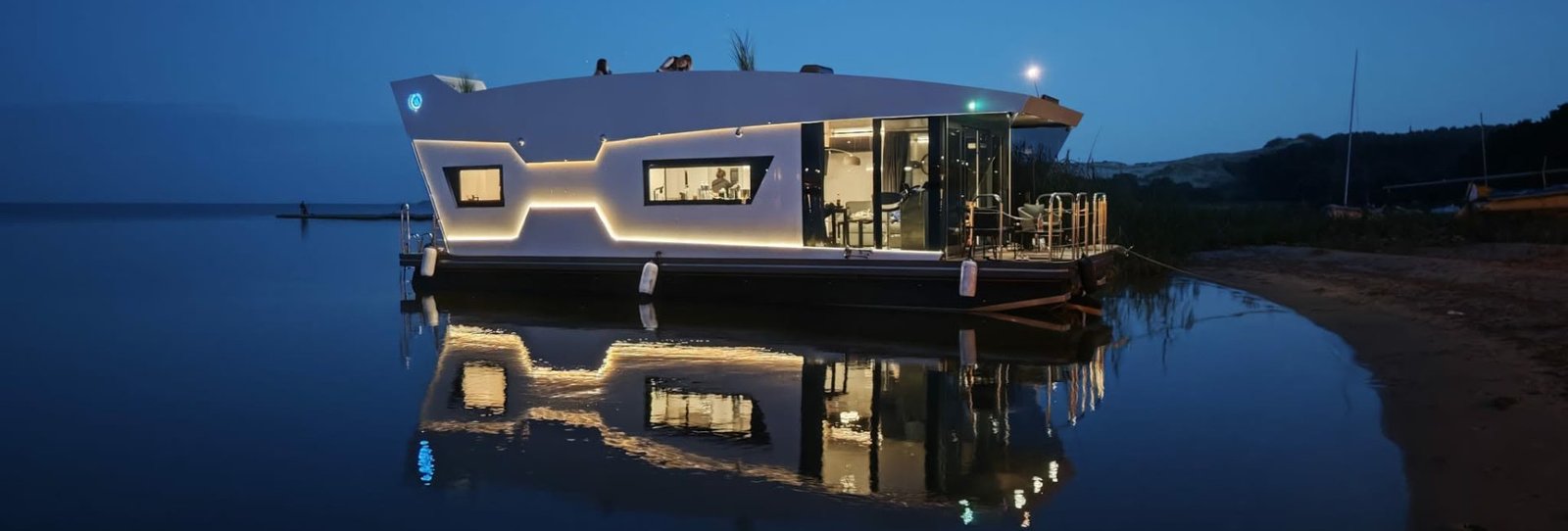 Namelis nr. 6 Luxury. Reikalingos laivavedžio teisės