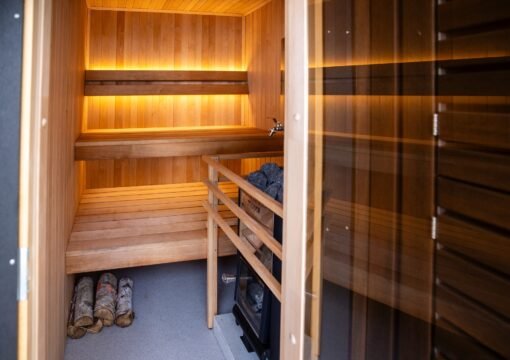 Namelis nr. 5 su sauna. Reikalingos laivavedžio teisės Namelis nr. 5 su sauna. Reikalingos laivavedžio teisės