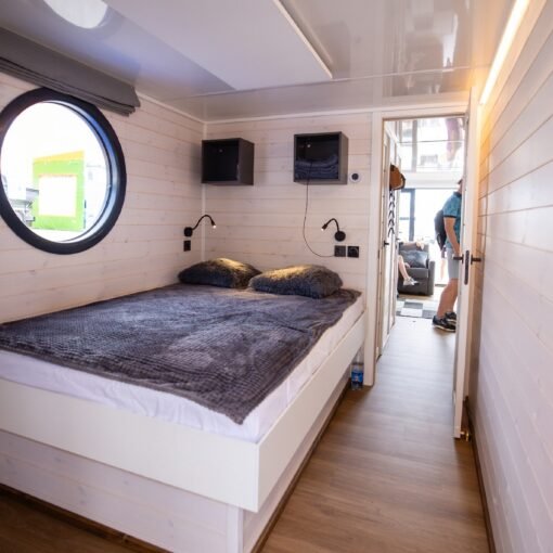 Namelis nr. 5 su sauna. Reikalingos laivavedžio teisės Namelis nr. 5 su sauna. Reikalingos laivavedžio teisės