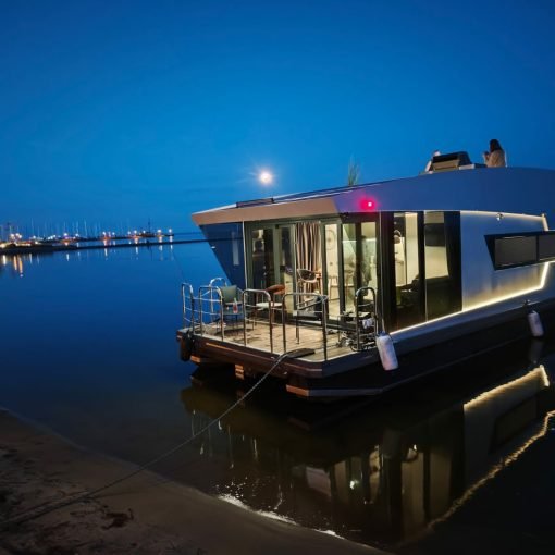 Namelis nr. 6 Luxury. Reikalingos laivavedžio teisės