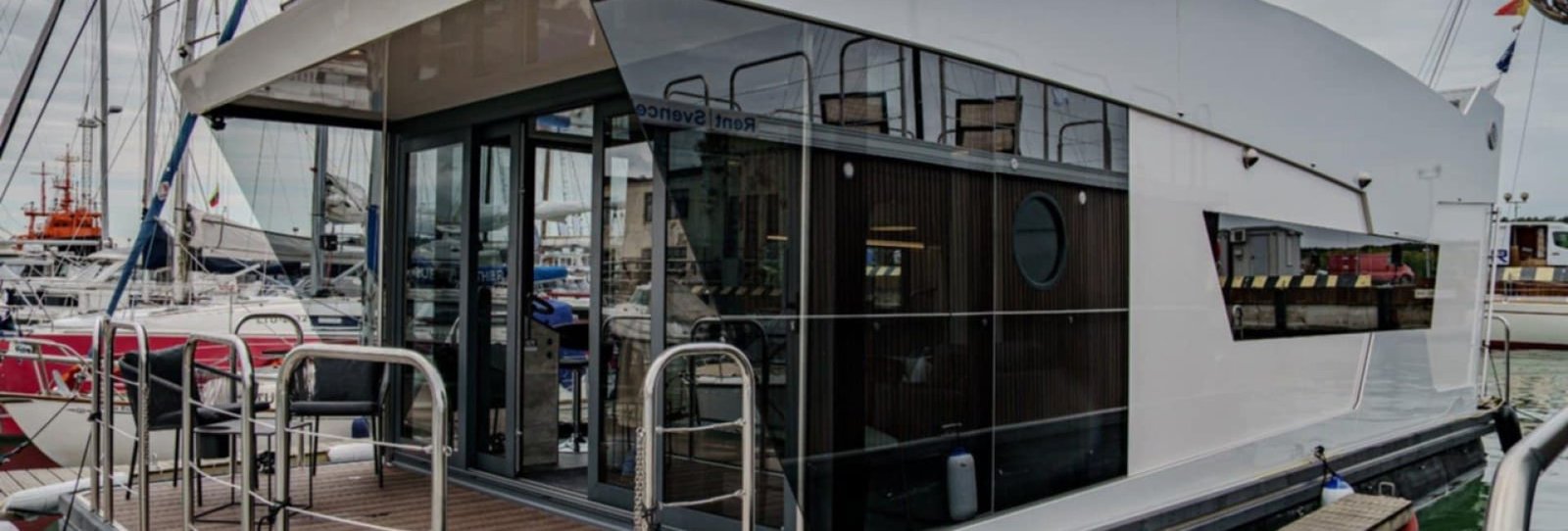 Namelis nr. 6 Luxury. Reikalingos laivavedžio teisės Namelis nr. 6 Luxury. Reikalingos laivavedžio teisės