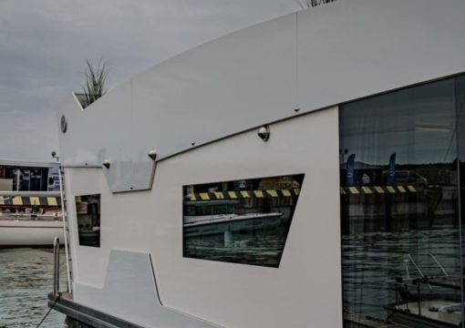Namelis nr. 6 Luxury. Reikalingos laivavedžio teisės Namelis nr. 6 Luxury. Reikalingos laivavedžio teisės
