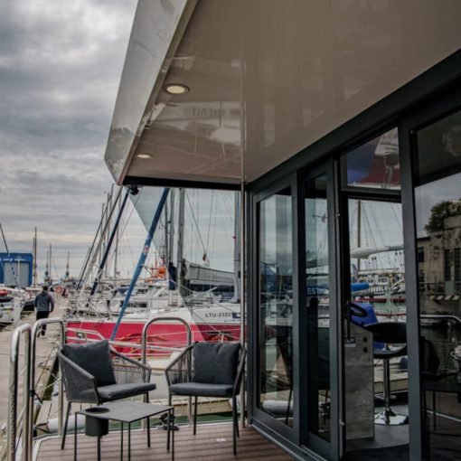 Namelis nr. 6 Luxury. Reikalingos laivavedžio teisės Namelis nr. 6 Luxury. Reikalingos laivavedžio teisės